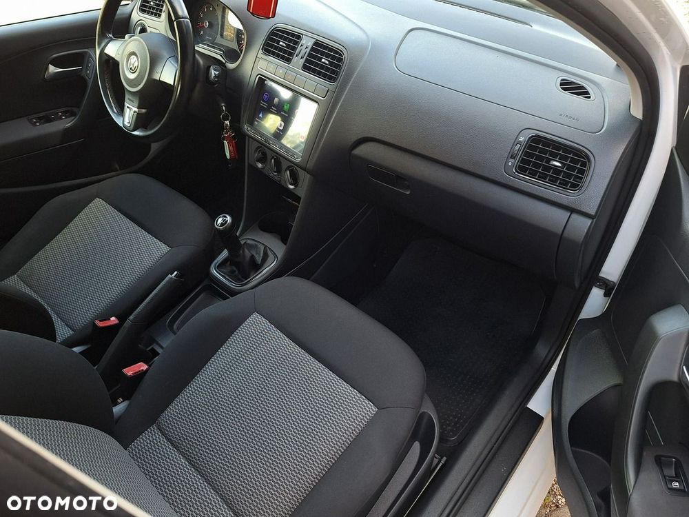 Volkswagen Polo - 10