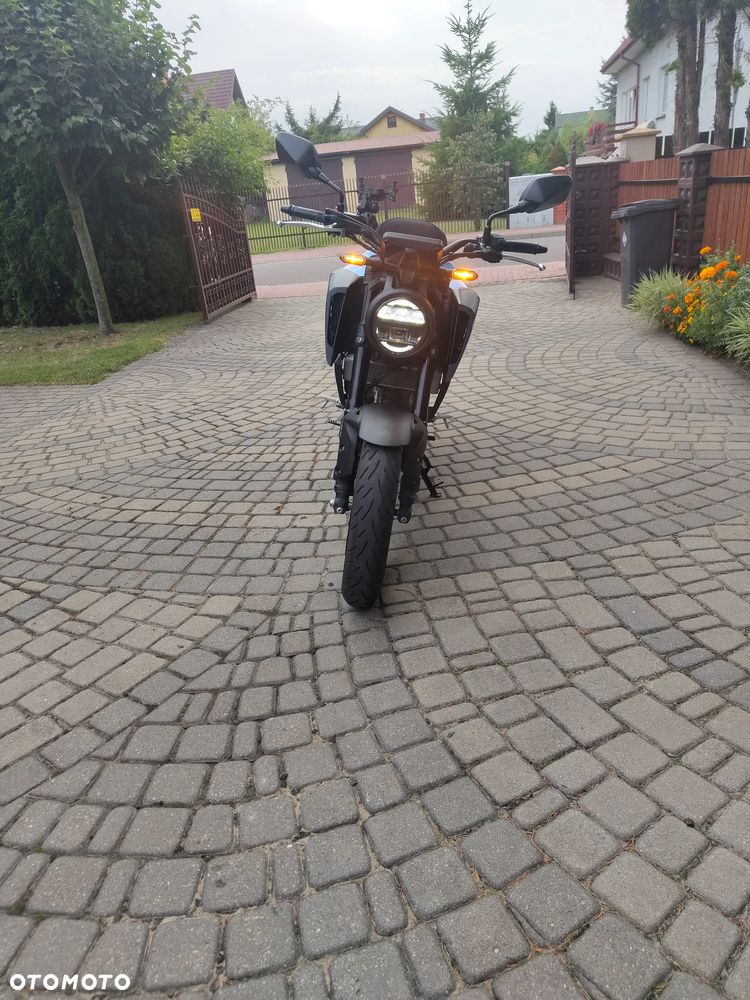 Honda CB - 2