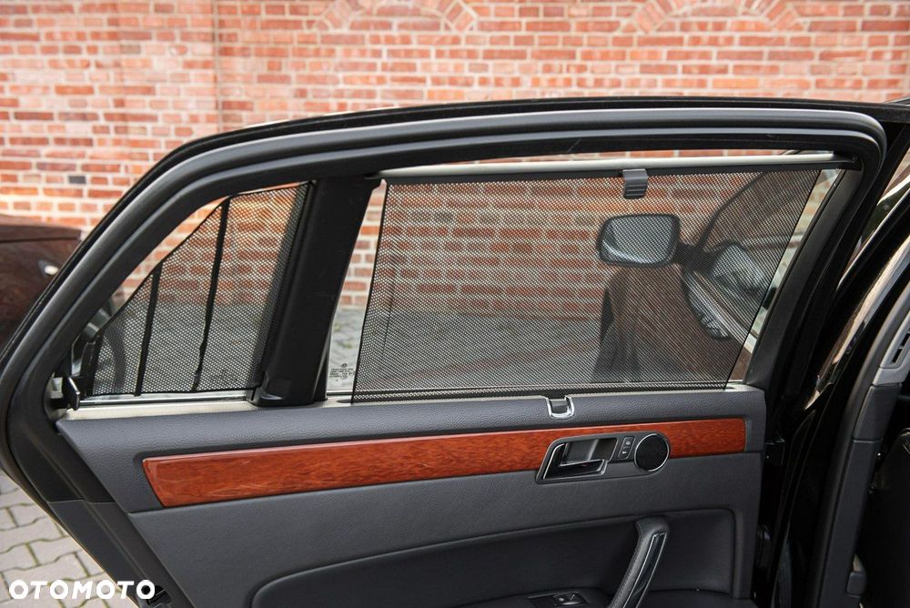 Volkswagen Phaeton - 25