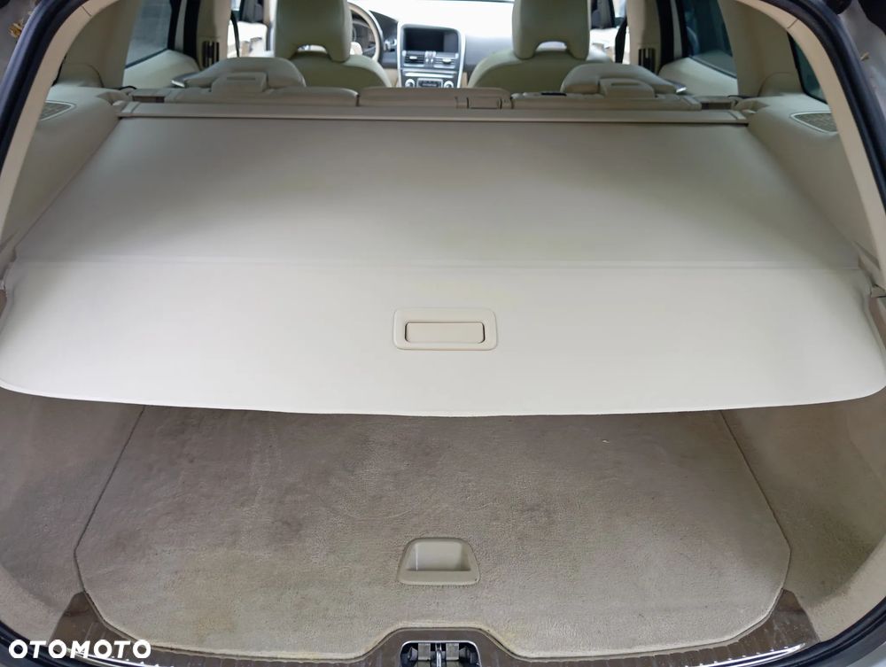 Volvo XC 60 - 21