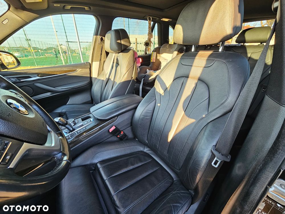 BMW X5 xDrive30d Sport-Aut - 31