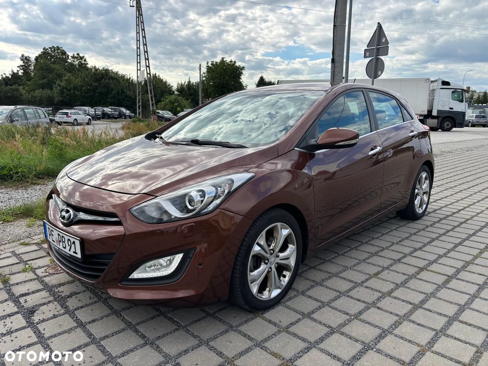 Hyundai i30 blue 1.6 CRDi Trend - 3
