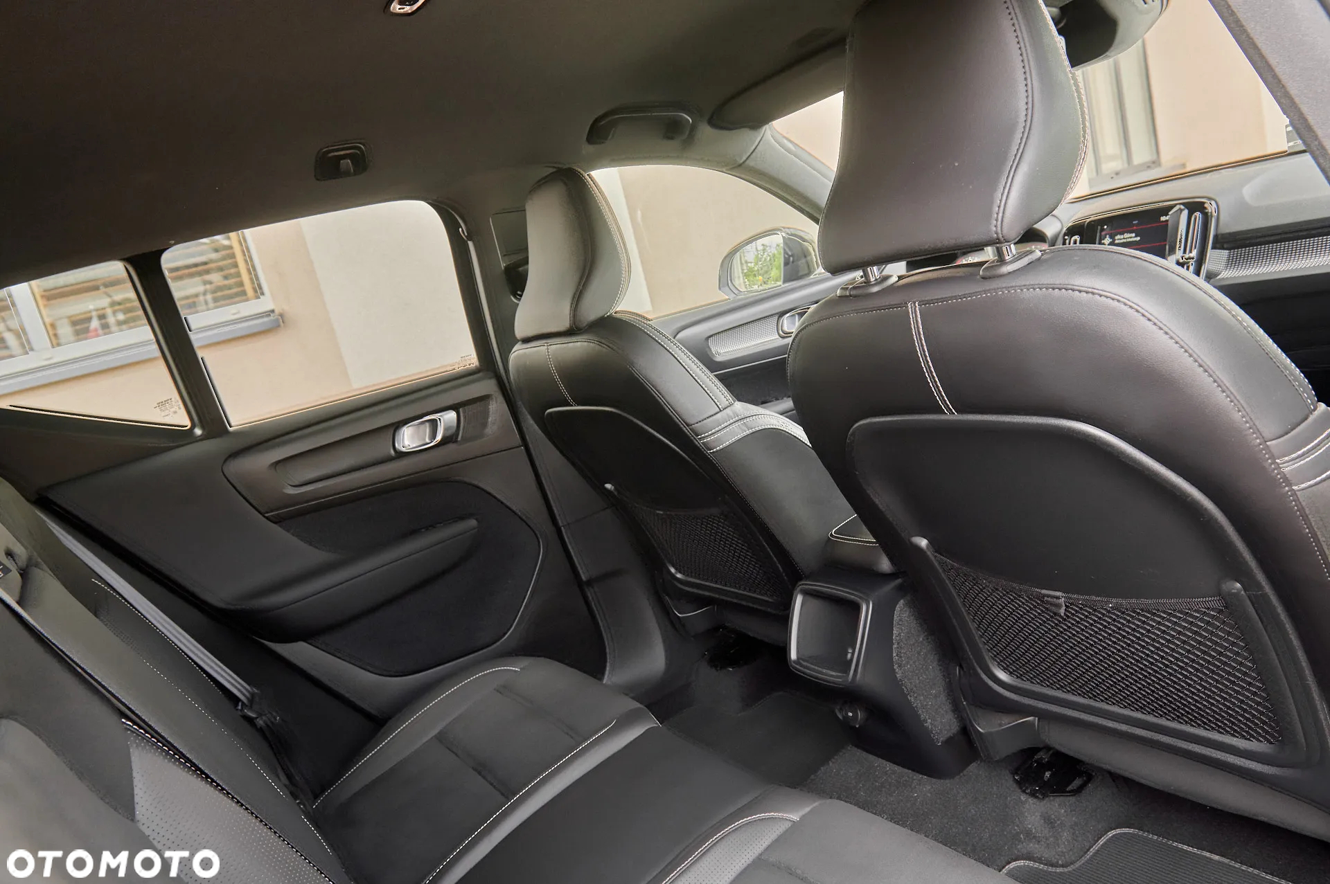Volvo XC 40 T3 R-Design - 6