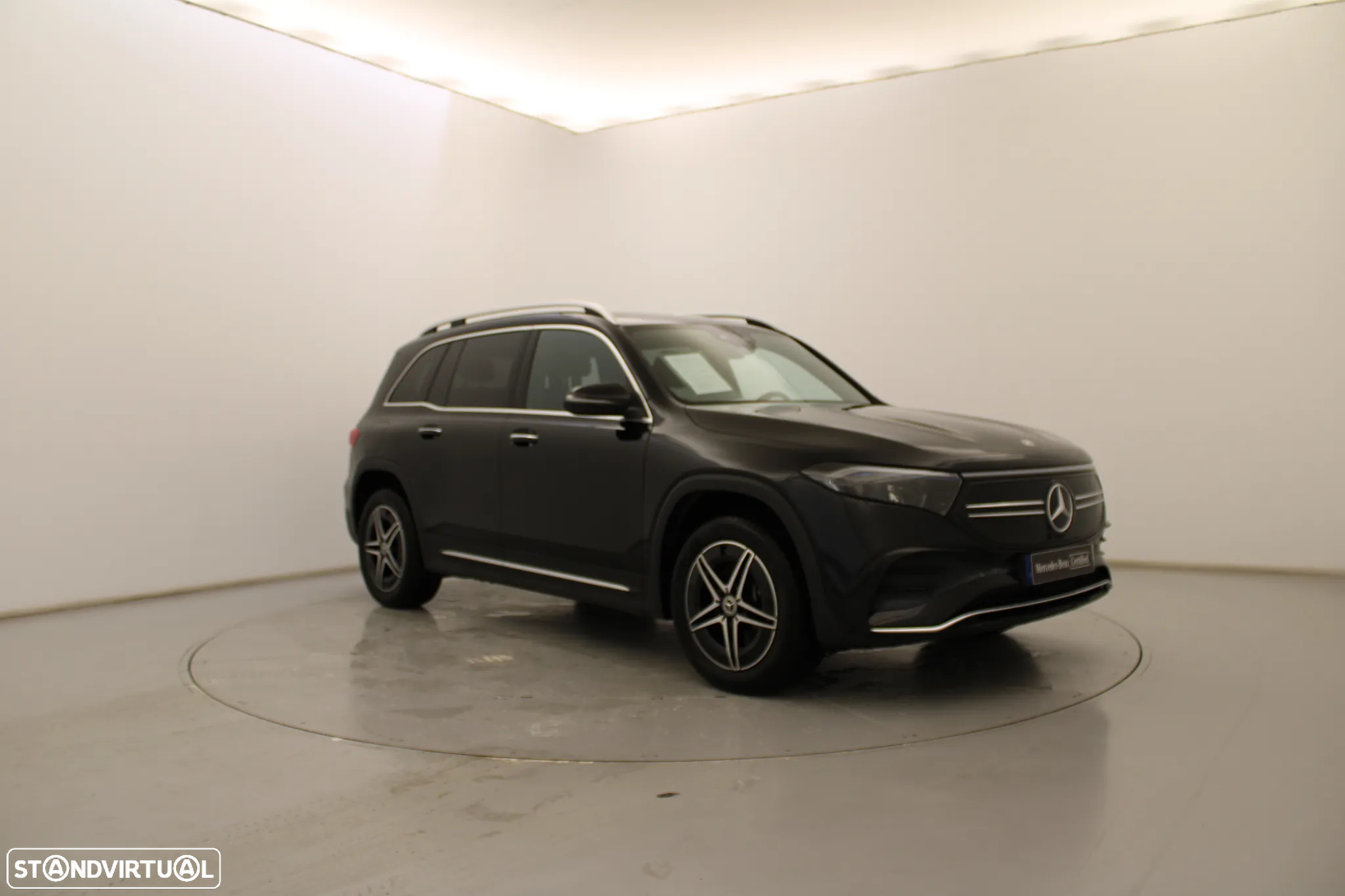 Mercedes-Benz EQB 250 AMG Line - 2