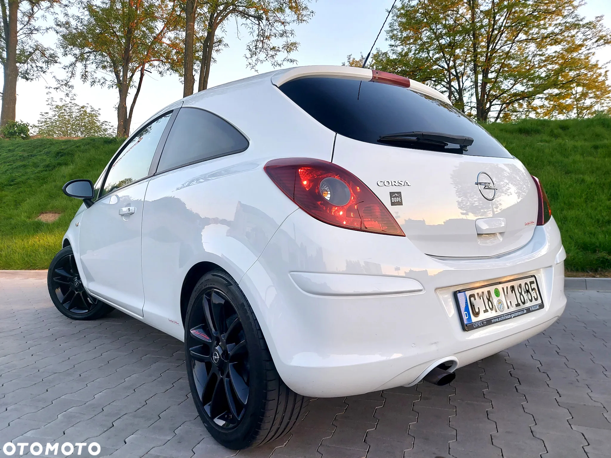 Opel Corsa 1.4 16V Color Edition - 5