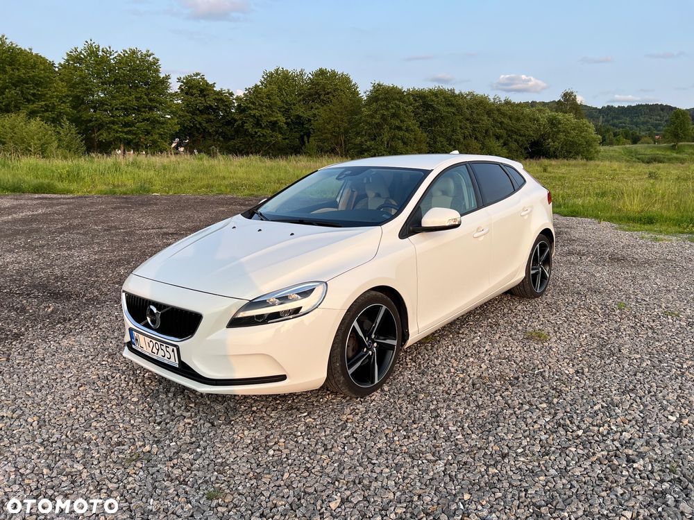 Volvo V40 D2 Drive-E Kinetic - 1