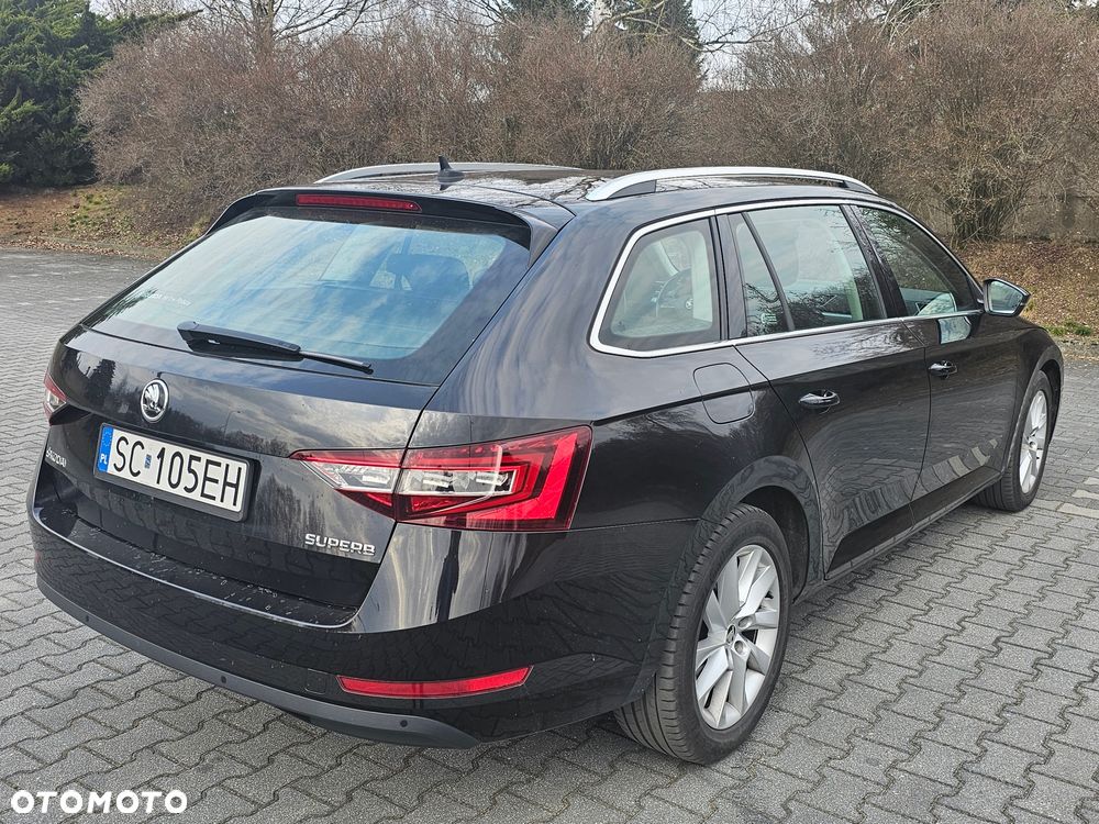 Skoda Superb 2.0 TDI SCR Style DSG - 16