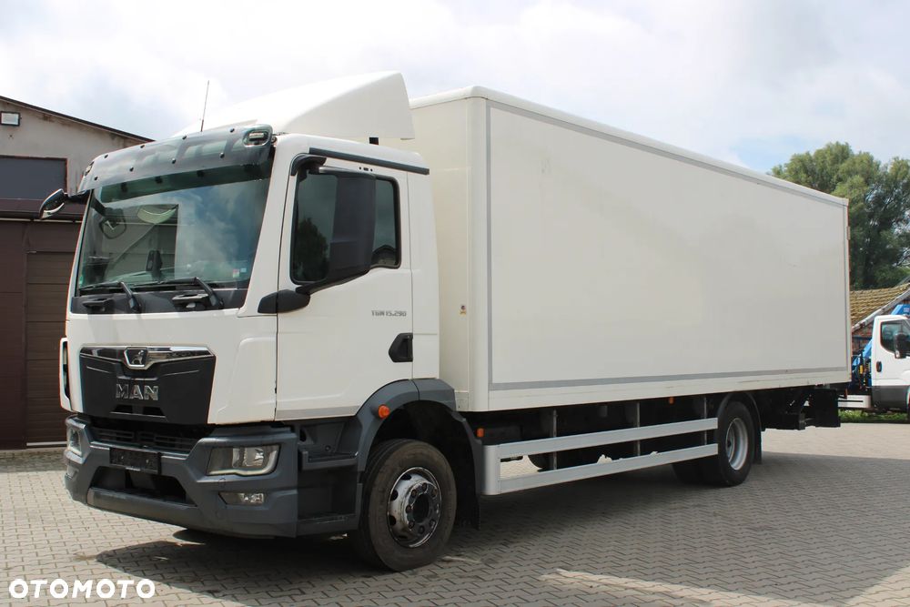 MAN TGM 15.290 Kontener 20 Palet Winda 1500 kg 7 SZTUK 18.290 12.290 Atego Rama do zabudowy Możliwość innej zabudowy - 1