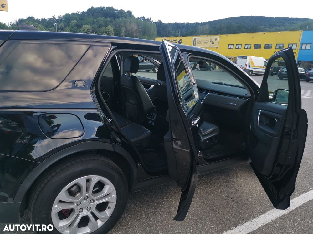 Land Rover Discovery Sport - 12