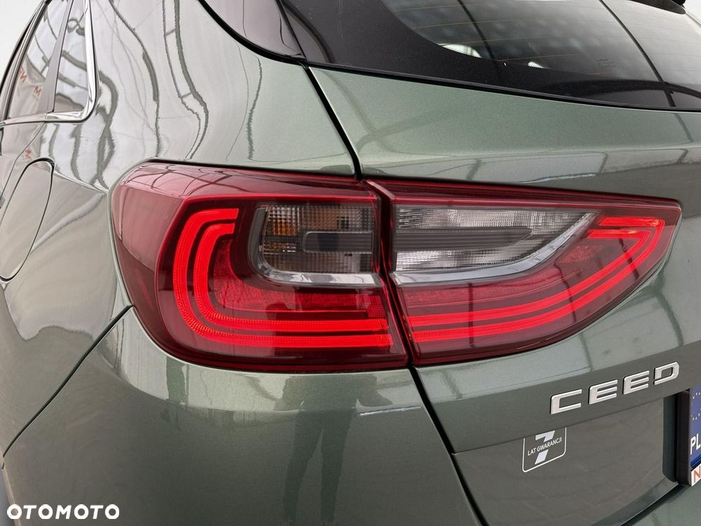 Kia Ceed - 30
