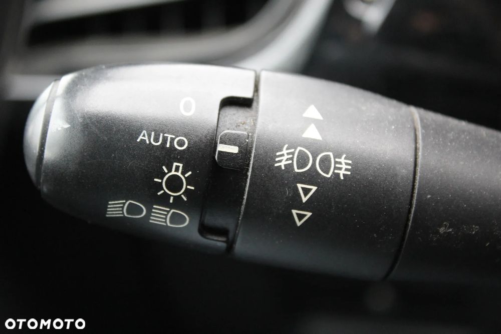 Citroën DS3 1.6 HDi SoChic - 16
