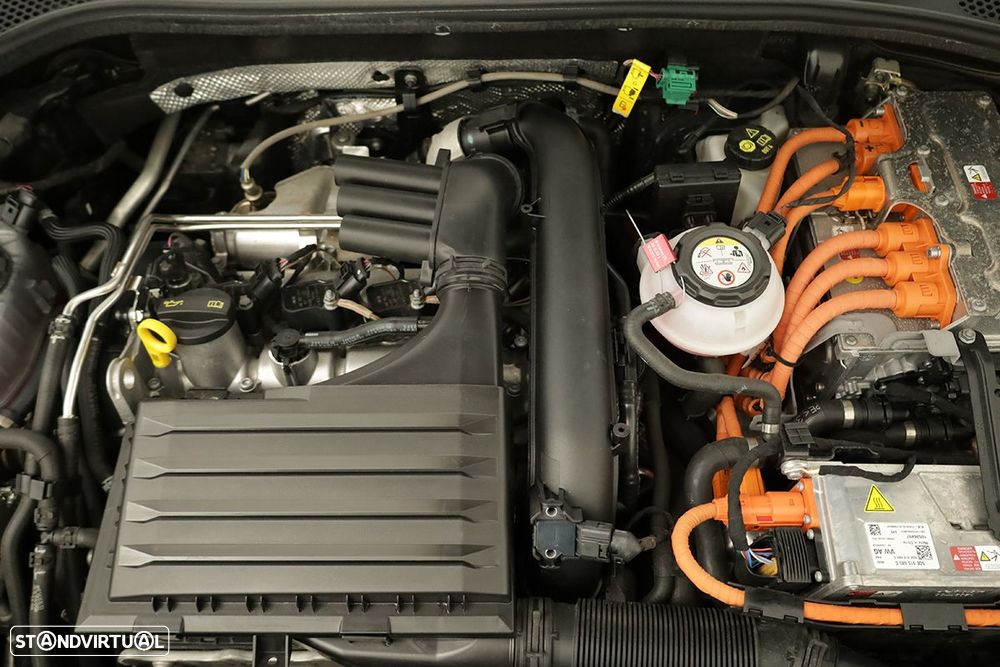 Cupra Formentor 1.4 e-Hybrid DSG - 23