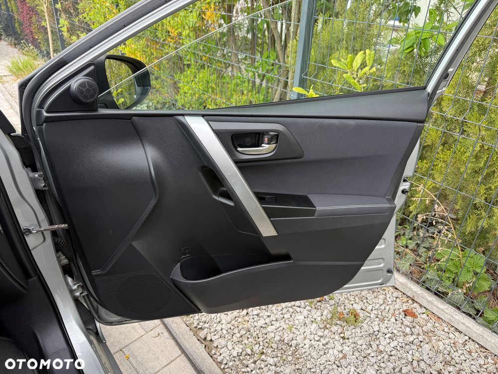 Toyota Auris Hybrid 135 Premium - 37
