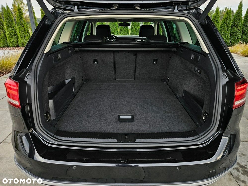 Volkswagen Passat Alltrack - 34