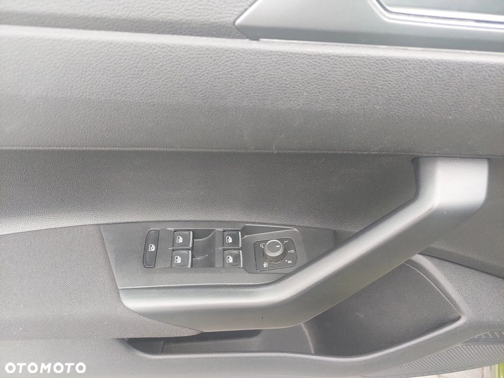 Volkswagen Taigo 1.5 TSI ACT R-Line Plus DSG - 23