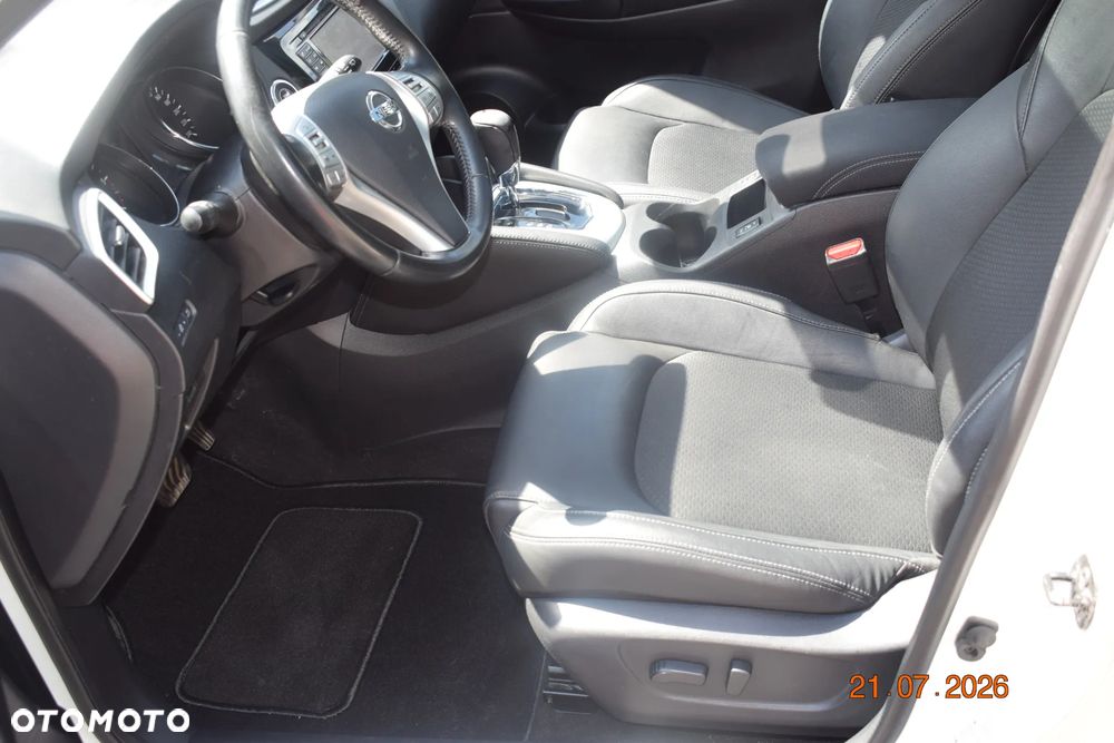 Nissan Qashqai 1.6 DCi Xtronic N-Connecta - 13