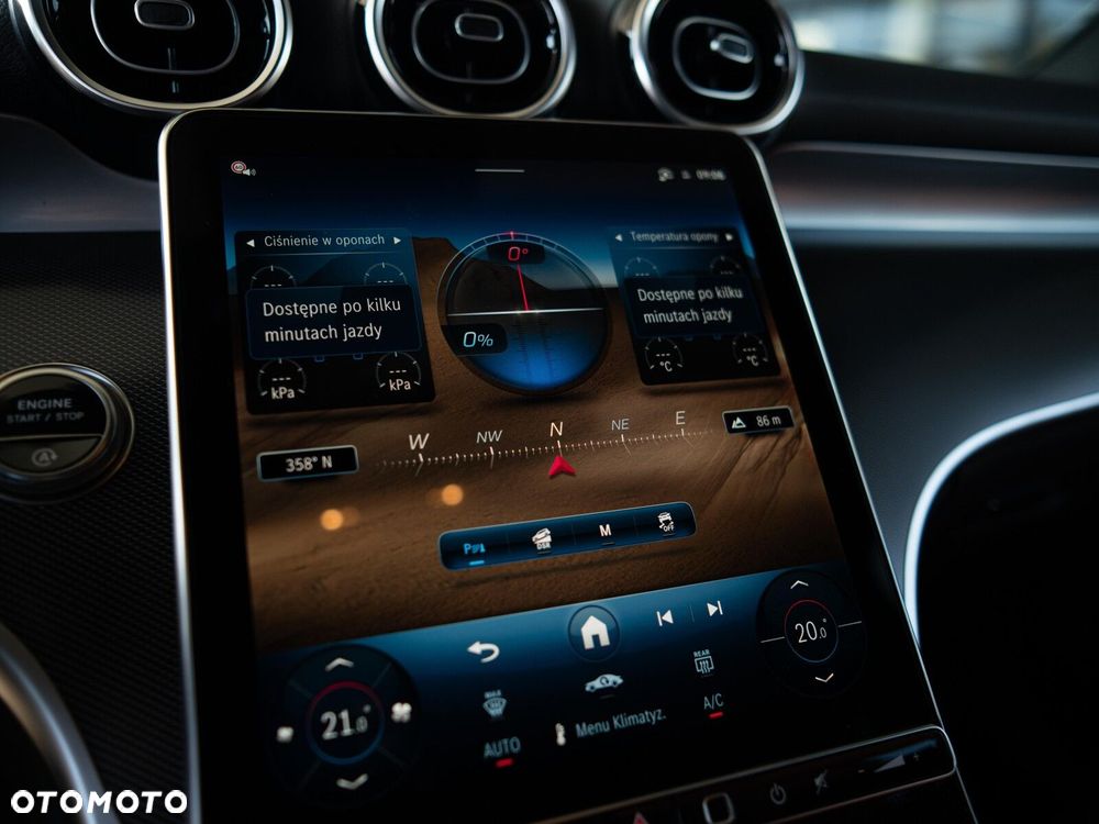 Mercedes-Benz GLC - 24