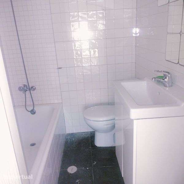 Simpático T0 em zona privilegiada de Oeiras - Grande imagem: 3/12