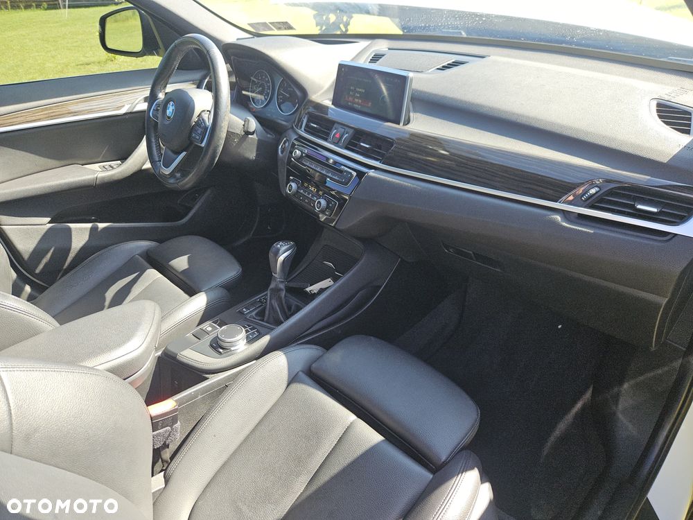 BMW X1 xDrive25i xLine - 6