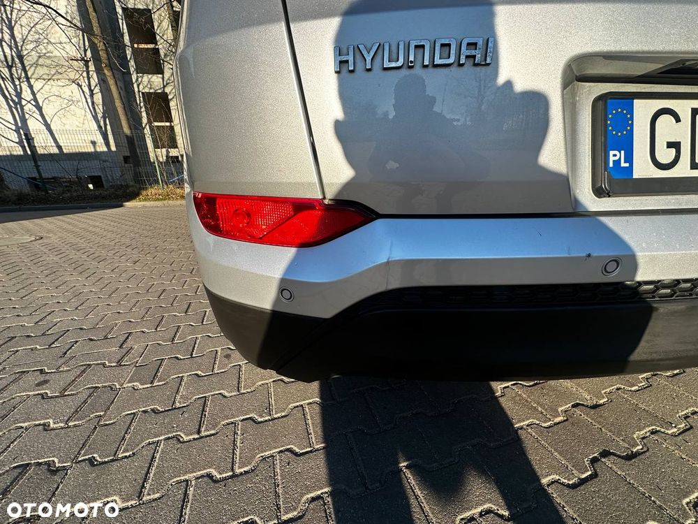 Hyundai Tucson 1.7 CRDI BlueDrive Comfort 2WD - 11