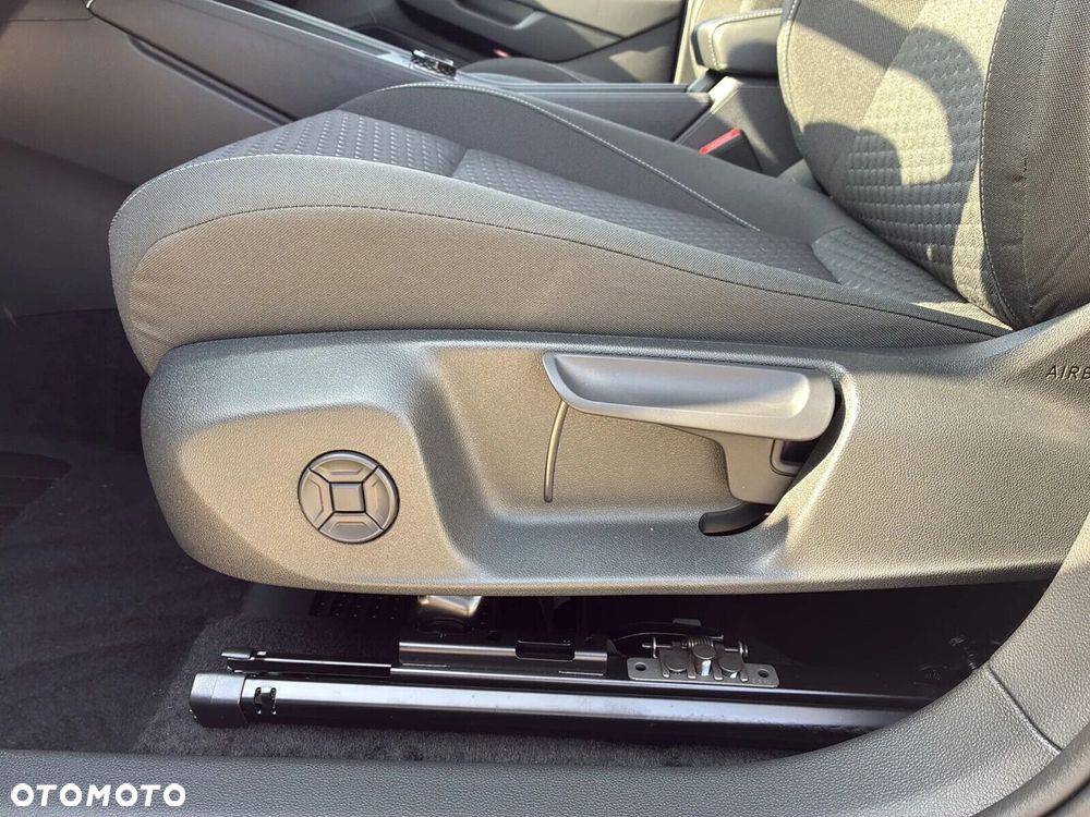 Volkswagen T-Roc - 26