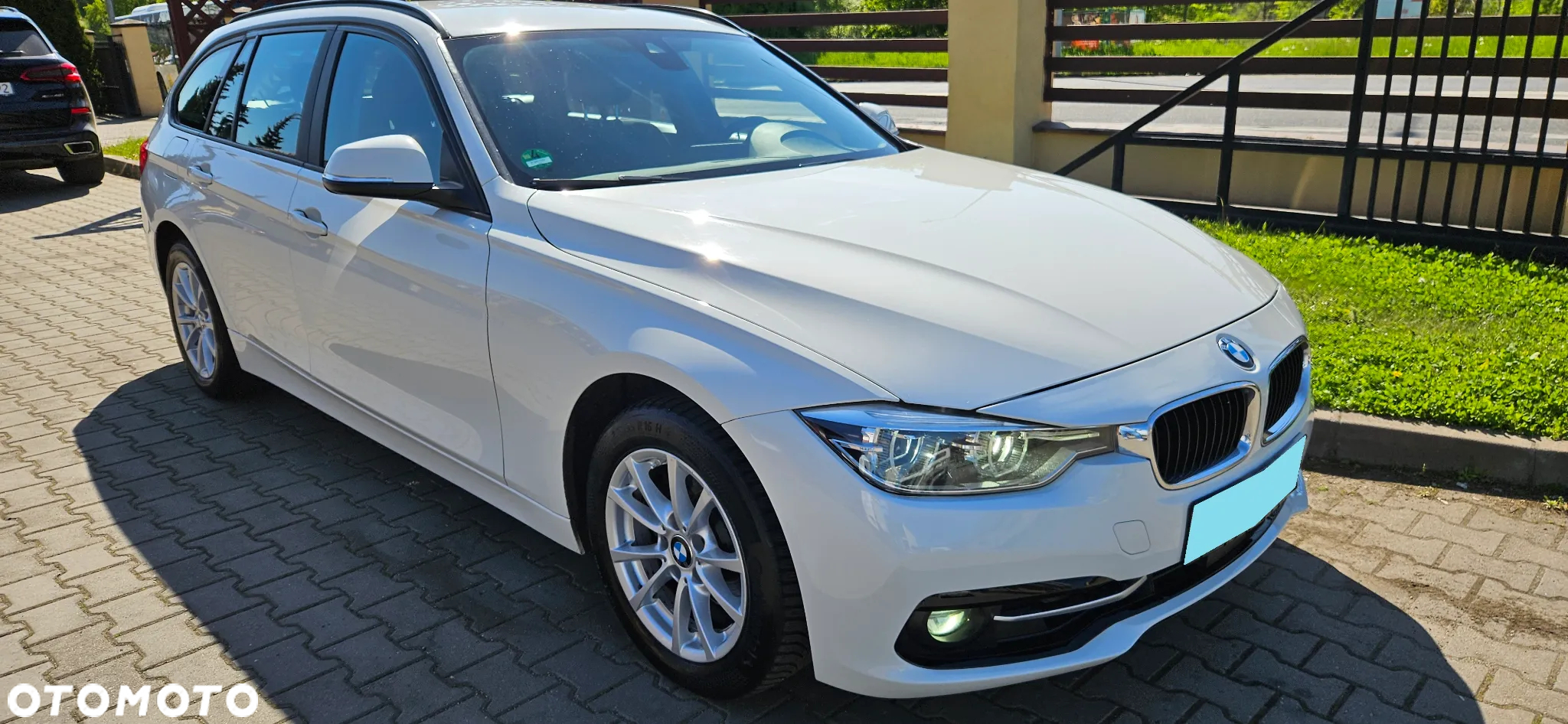 BMW Seria 3 320d Sport Line - 2