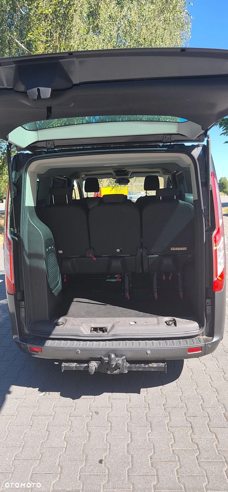 Ford Tourneo Custom - 20
