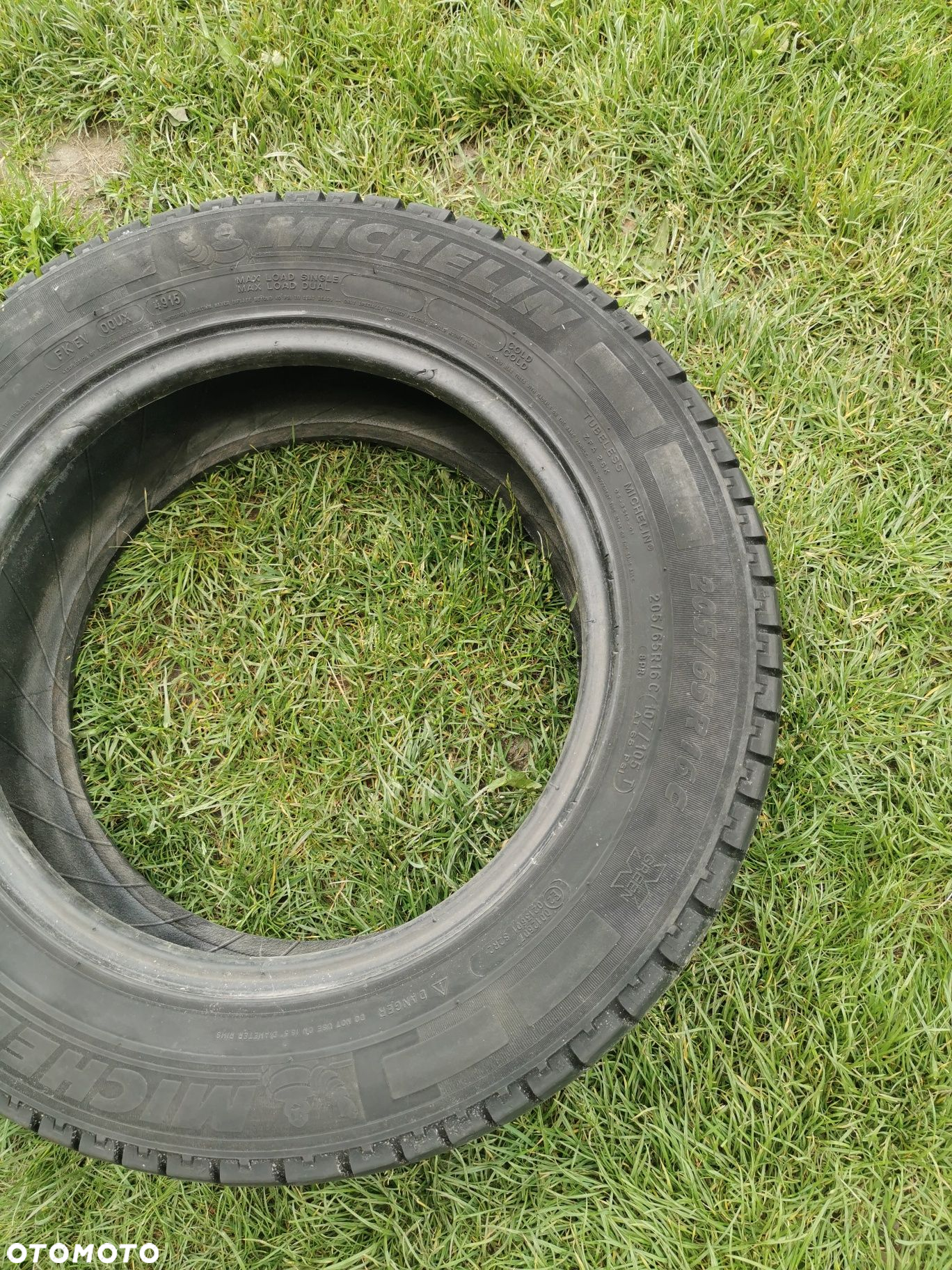 Opona Michelin Agilis 205/65/16C 107/105T - 5