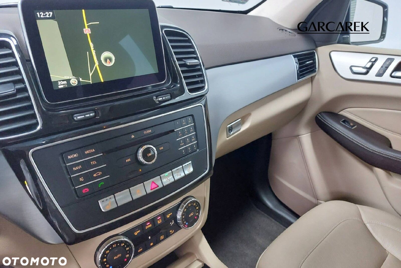 Mercedes-Benz GLE - 15