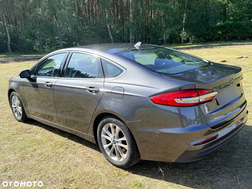 Ford Fusion - 6
