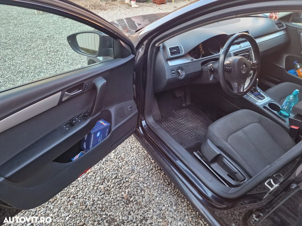 Volkswagen Passat Variant 2.0 TDI DSG BlueMotion Technology Business Edition - 9
