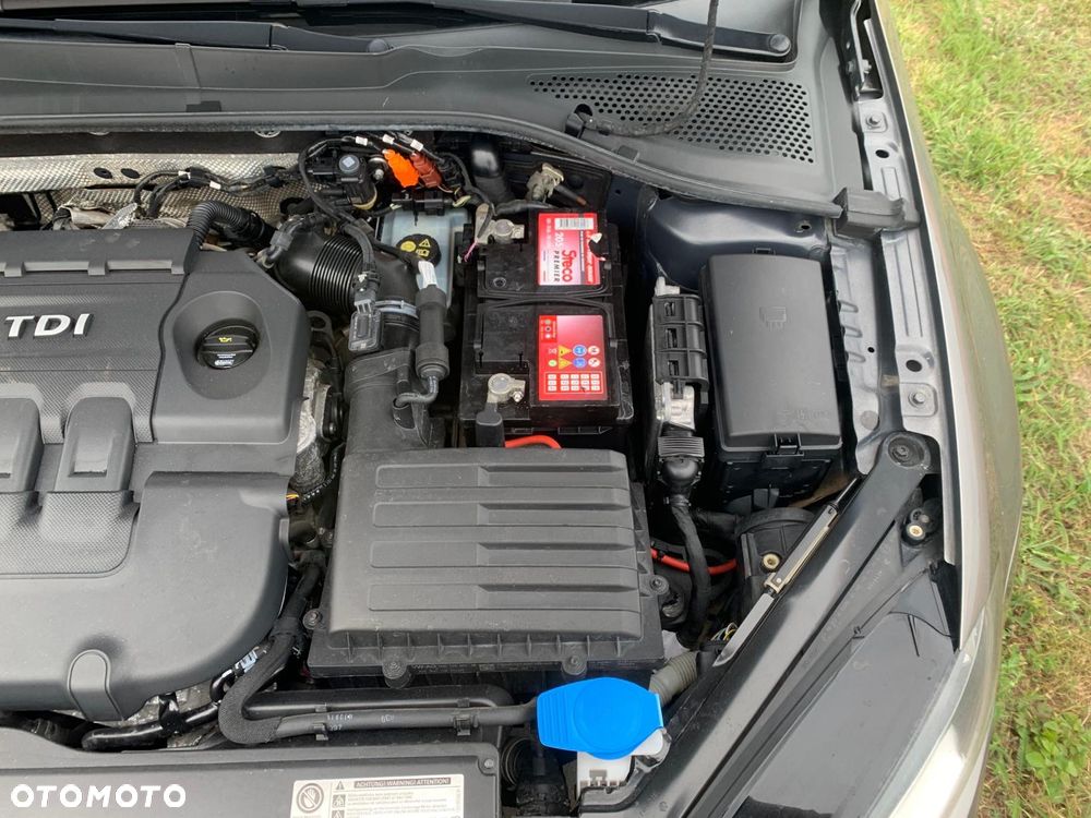 Volkswagen Golf 1.6 BlueTDI Comfortline - 17