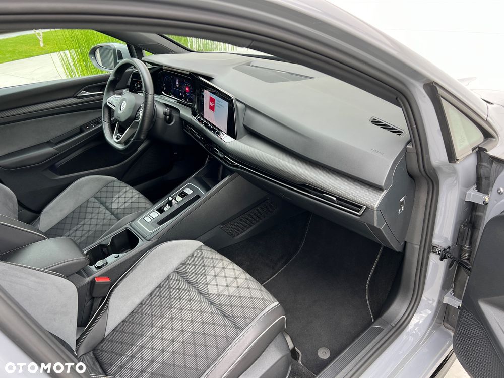 Volkswagen Golf Variant 1.5 eTSI OPF DSG R-Line - 14