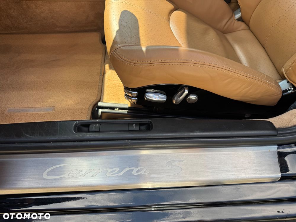 Porsche 911 Carrera S PDK - 15