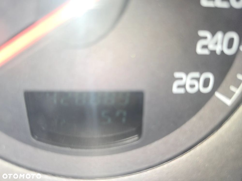 Volvo V70 2.5TDI - 16