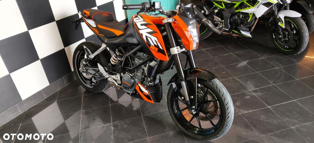 KTM Duke 125 - 23
