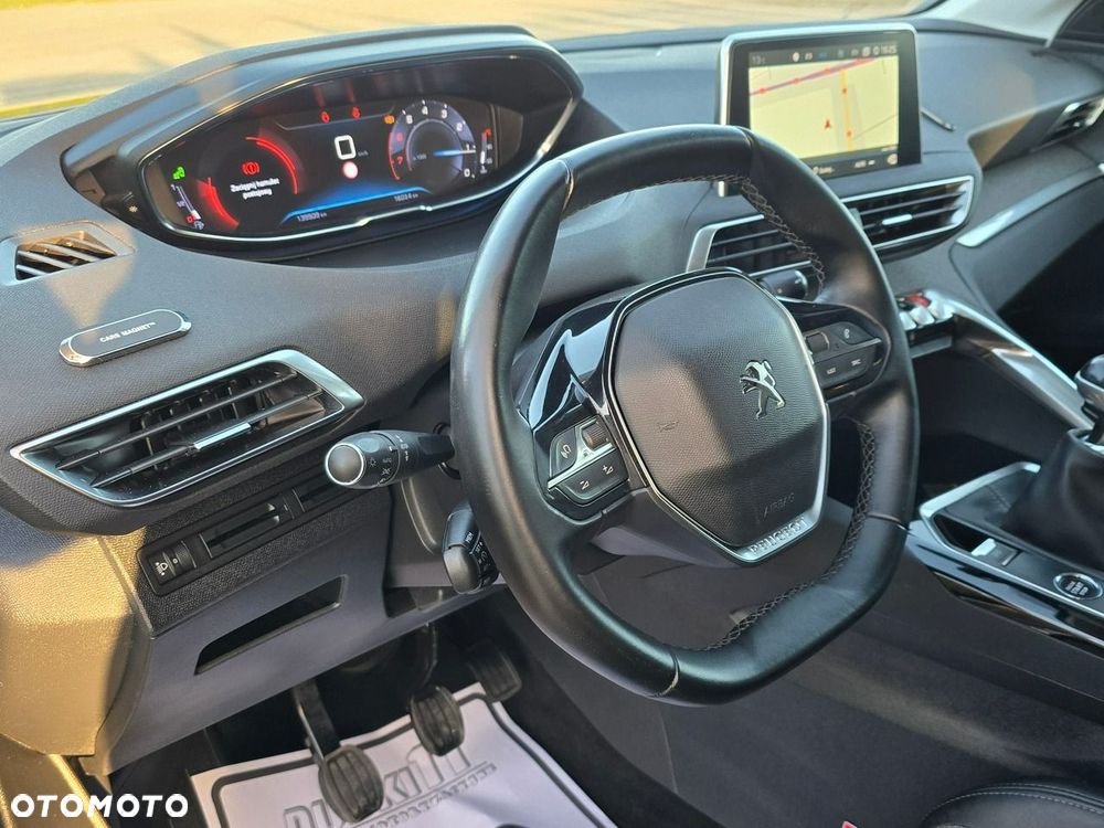 Peugeot 3008 - 18