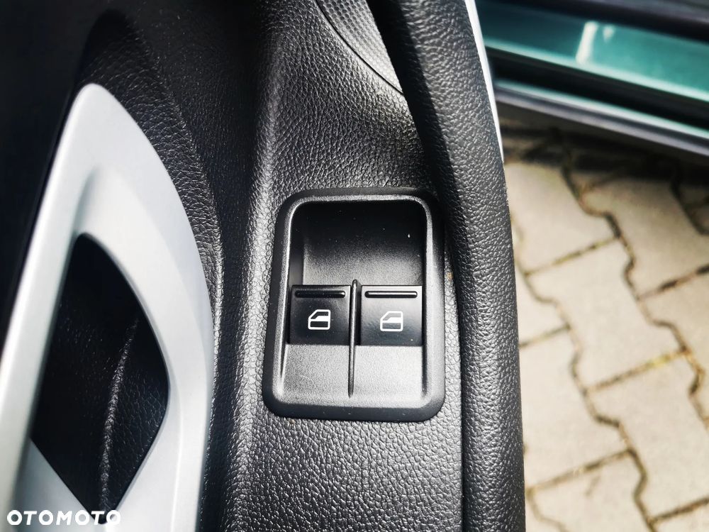 Skoda Fabia 1.4 16V STYLE Edition - 27