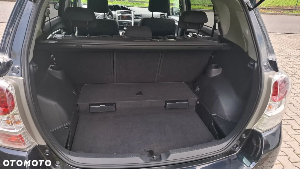 Toyota Verso 1.6 Premium - 2