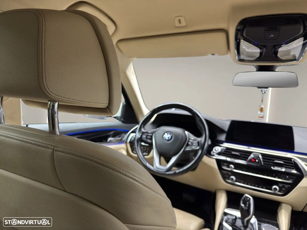 BMW 520 d Line Luxury Auto - 18
