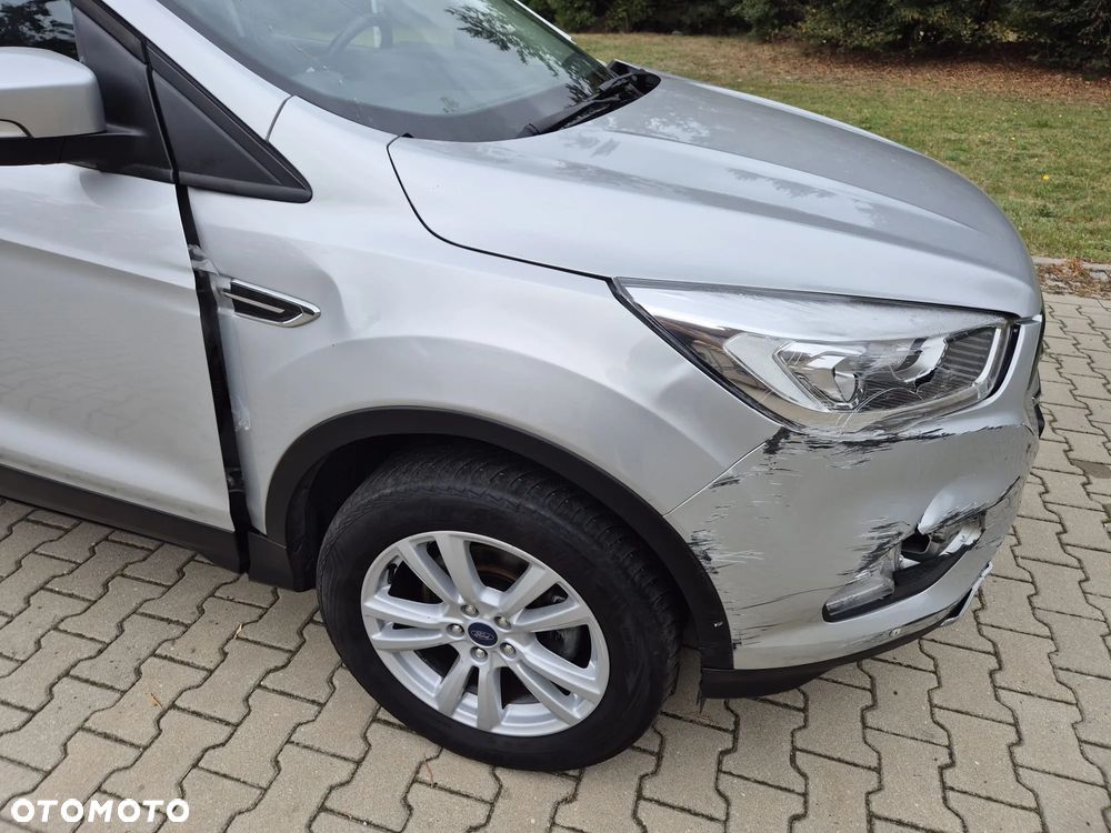 Ford Kuga 1.5 EcoBoost 2x4 Titanium - 22