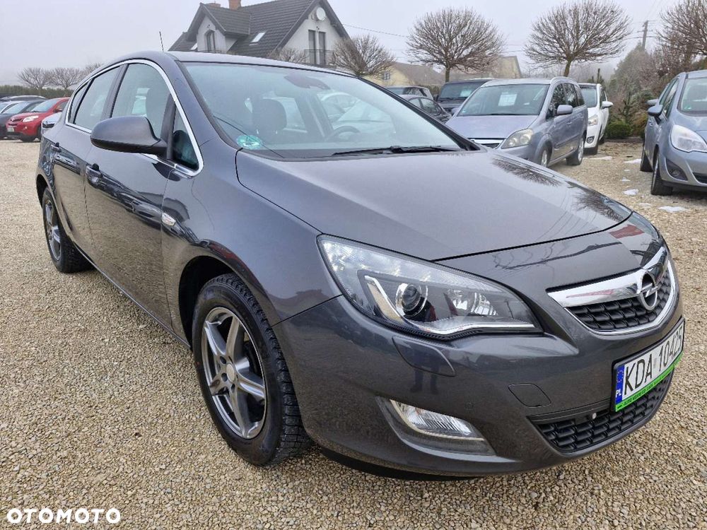 Opel Astra 1.4 Turbo Cosmo - 12