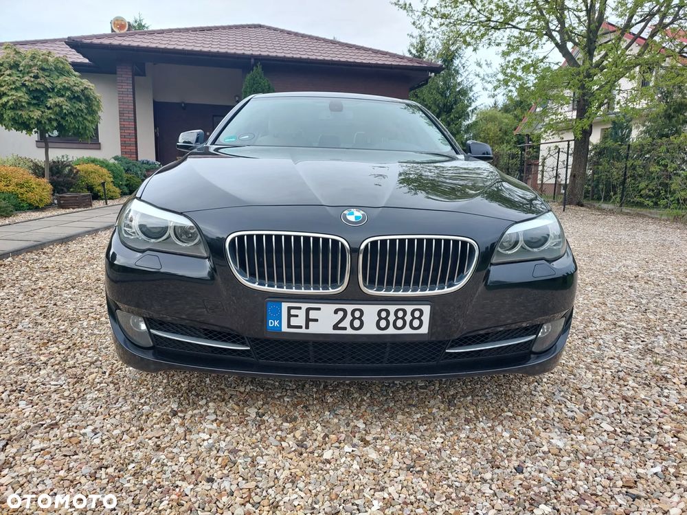 BMW Seria 5 528i Sport-Aut - 13