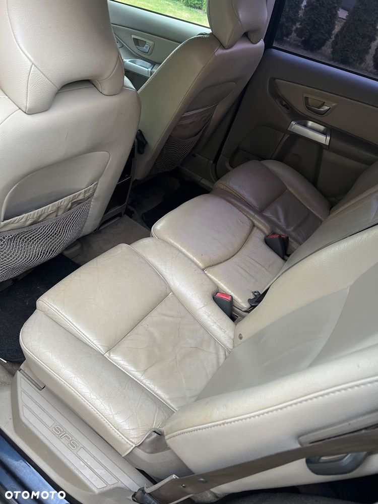 Volvo XC 90 2.4 D5 - 8