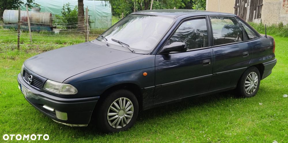 Opel Astra 1.4 Base - 1