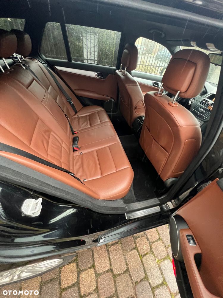 Mercedes-Benz Klasa C - 17