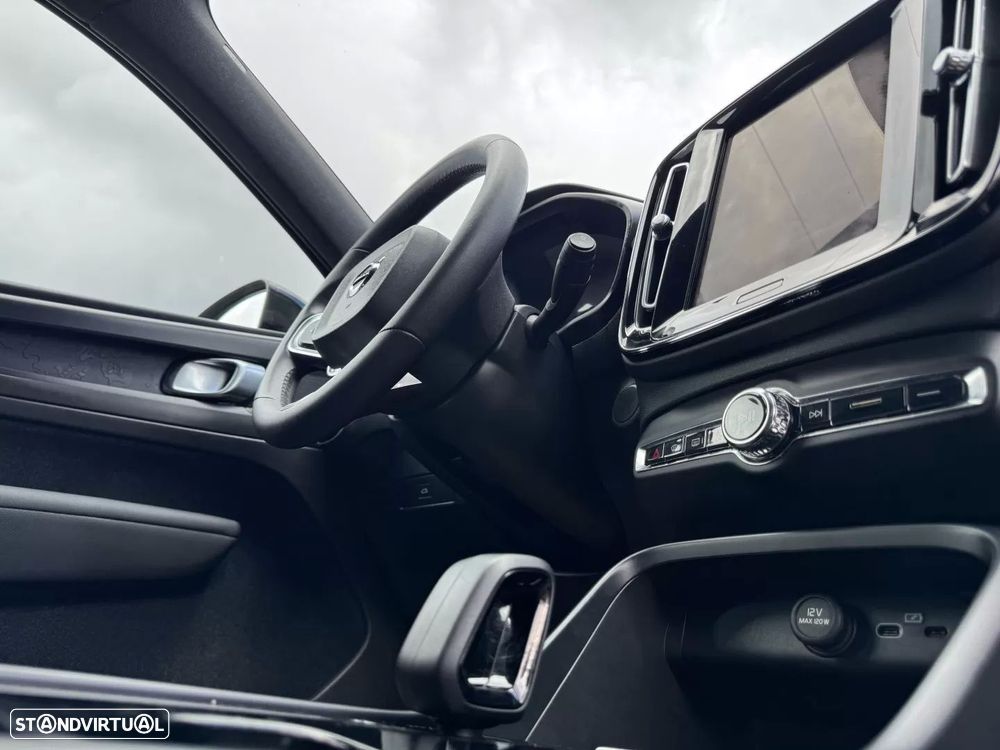 Volvo XC 40 Recharge Core - 30