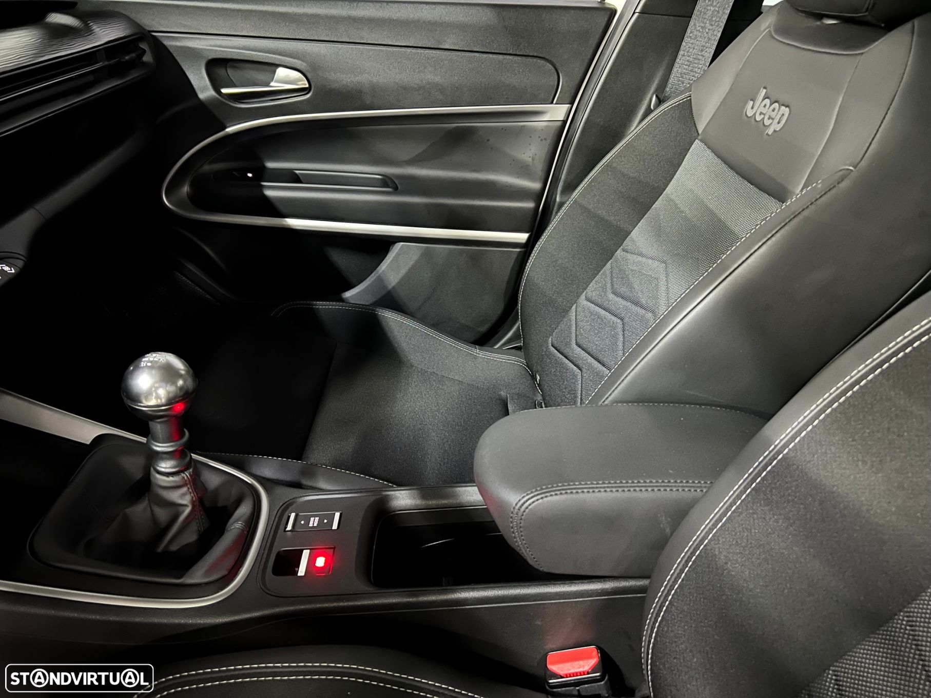 Jeep Avenger 1.2 GSE T3 Altitude - 13