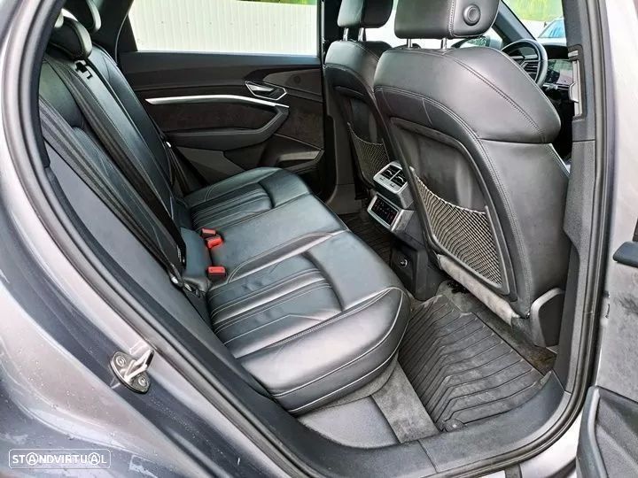 Audi e-tron 55 quattro S line - 22