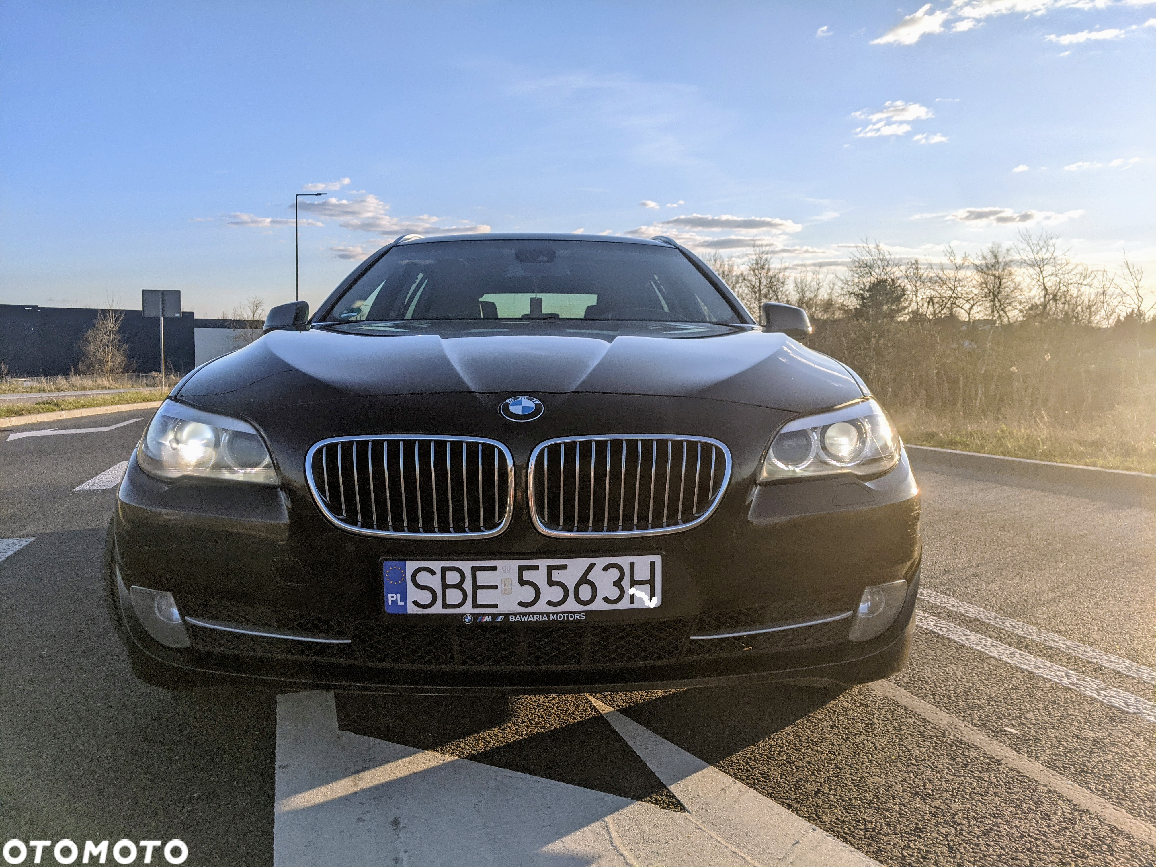 BMW Seria 5 525d xDrive - 6